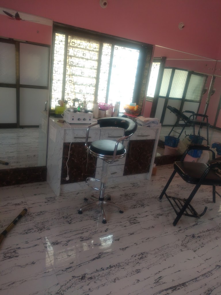 Golden Beauti Parlour