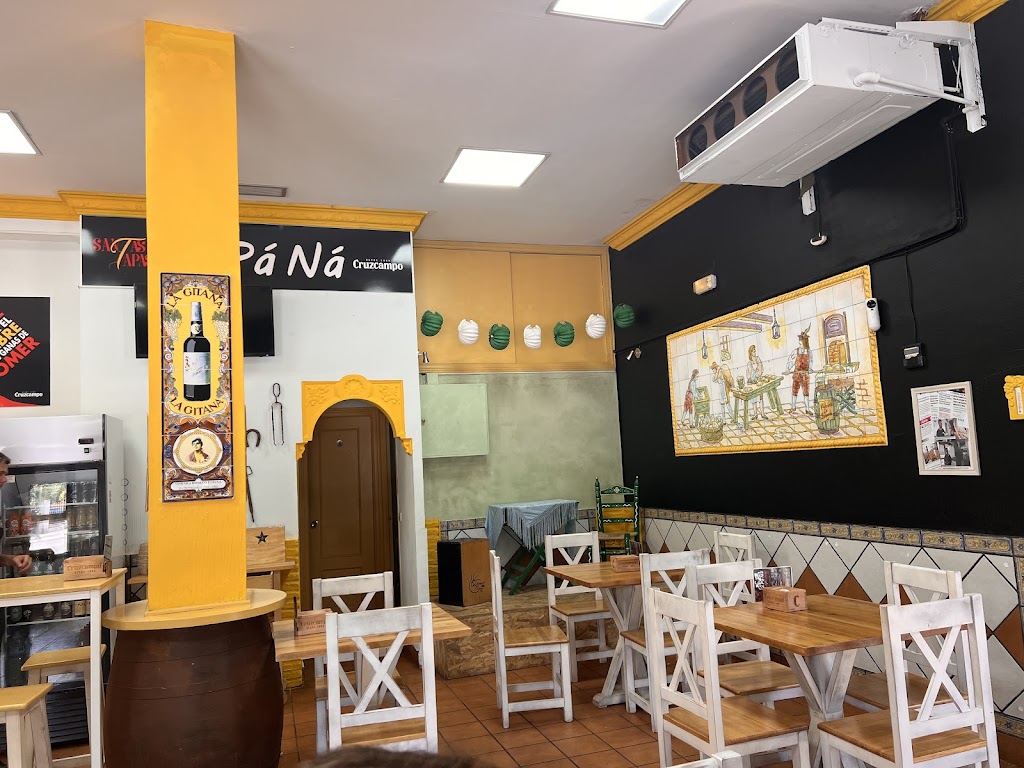 BAR TAPAS NUEVO TO PA NA — Ambiente