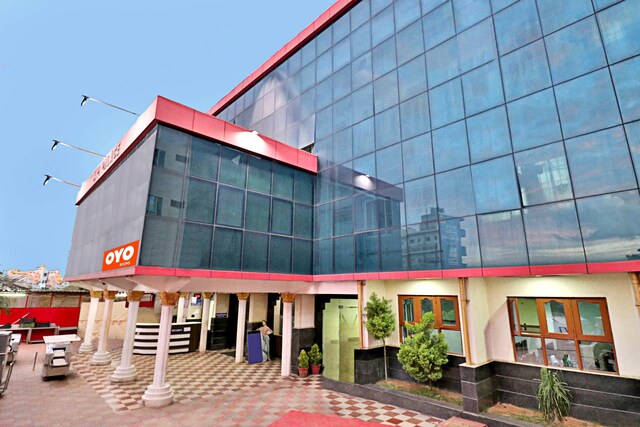 Oyo J P Palace