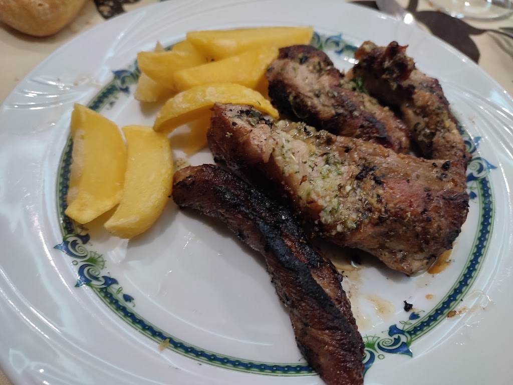 Restaurante Arcos de Baram Jardincillo — Comida y bebida