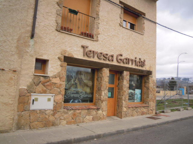 Peluqueria y Estetica Teresa Garrido — Exterior