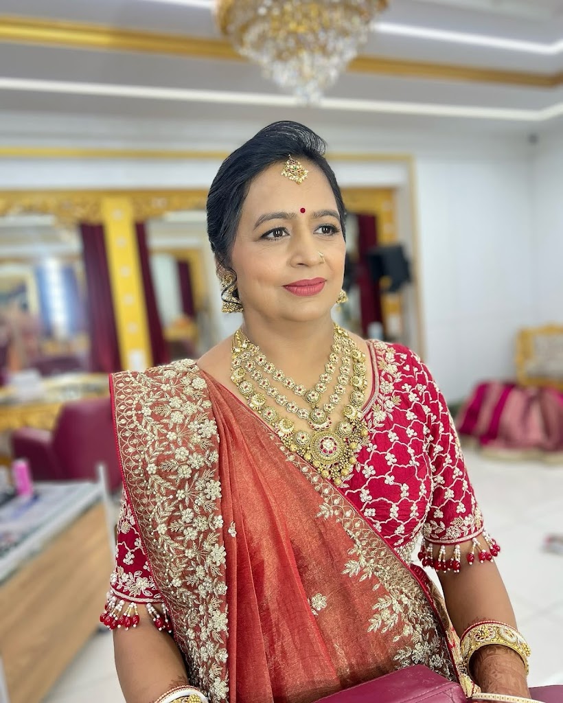 Fringe Makeover Salon