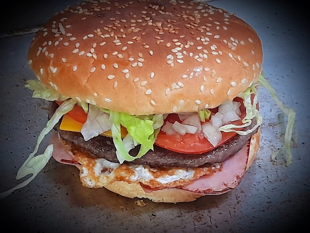Restaurante La Esquinita 2 — Comida y bebida