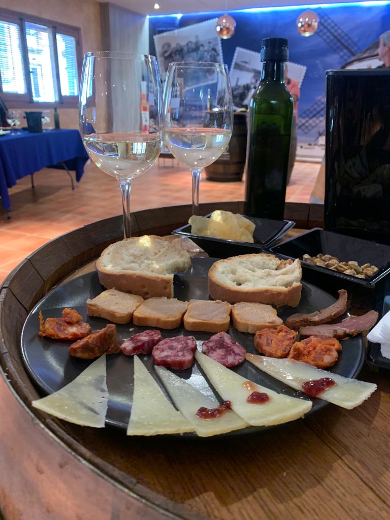 Bodegas Castiblanque — Vino