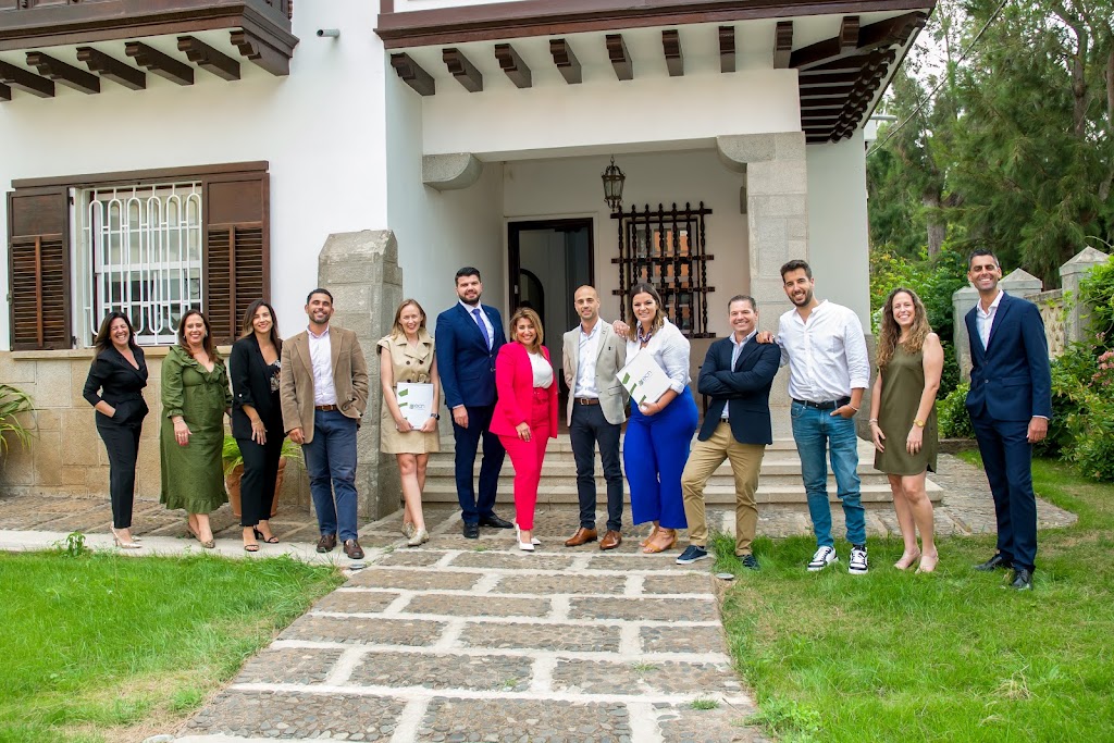 Escuela Canaria de Negocios — Del propietario