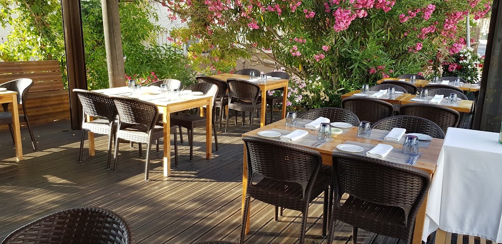 Rocca Grill Restaurant — Ambiente
