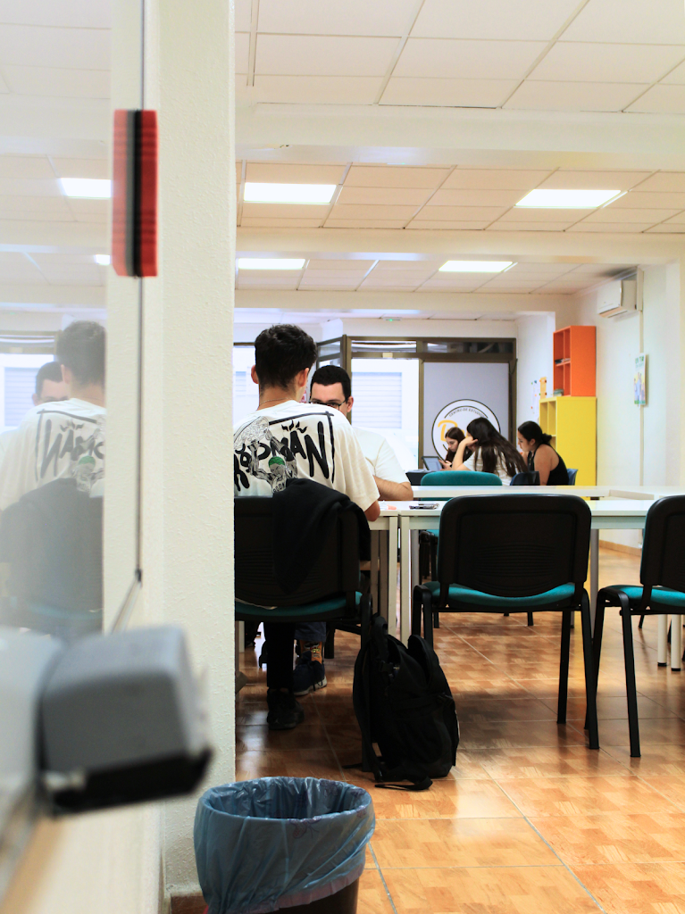 Centro de Estudios Berin | Academia para Primaria, ESO, Bachillerato, FP y Universidad — Del propietario