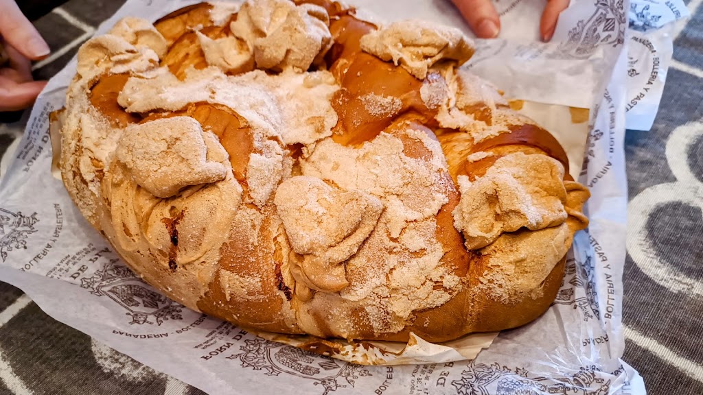 Forn M. Pla — Comida y bebida