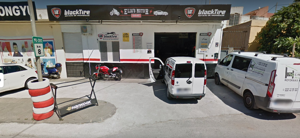 Elias Motor Garage — Del propietario