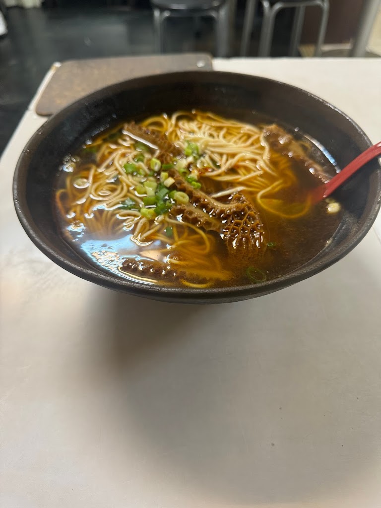 仁愛牛肉麵 的照片