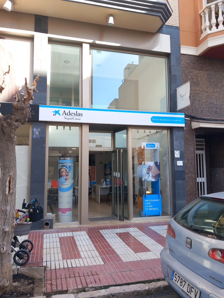 Oficina de Atencion Comercial Adeslas El Campello