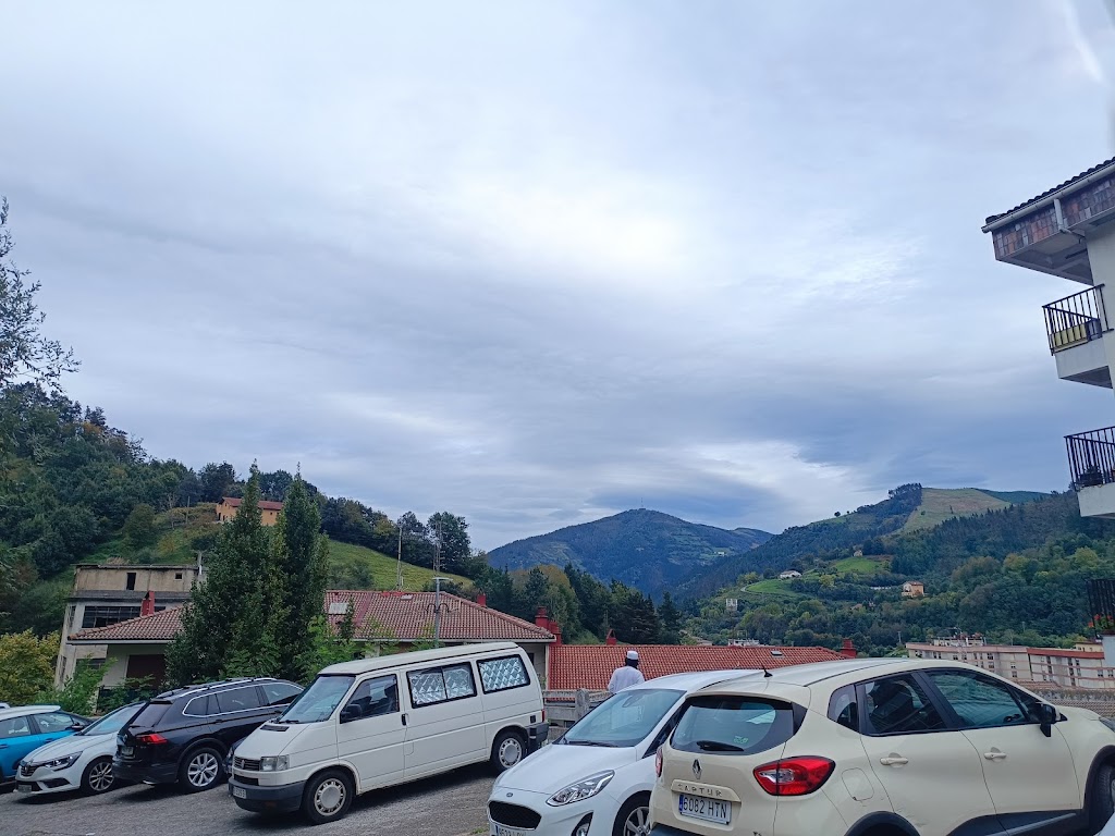 Jardineta aparcamiento