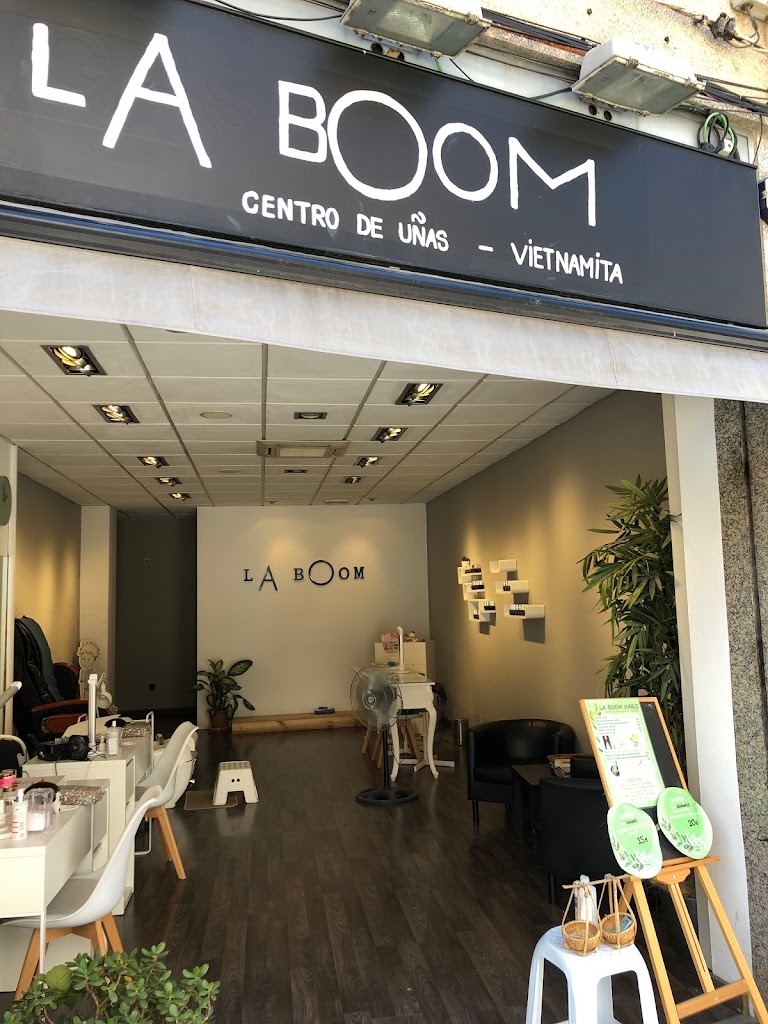 La Boom Nails Salon