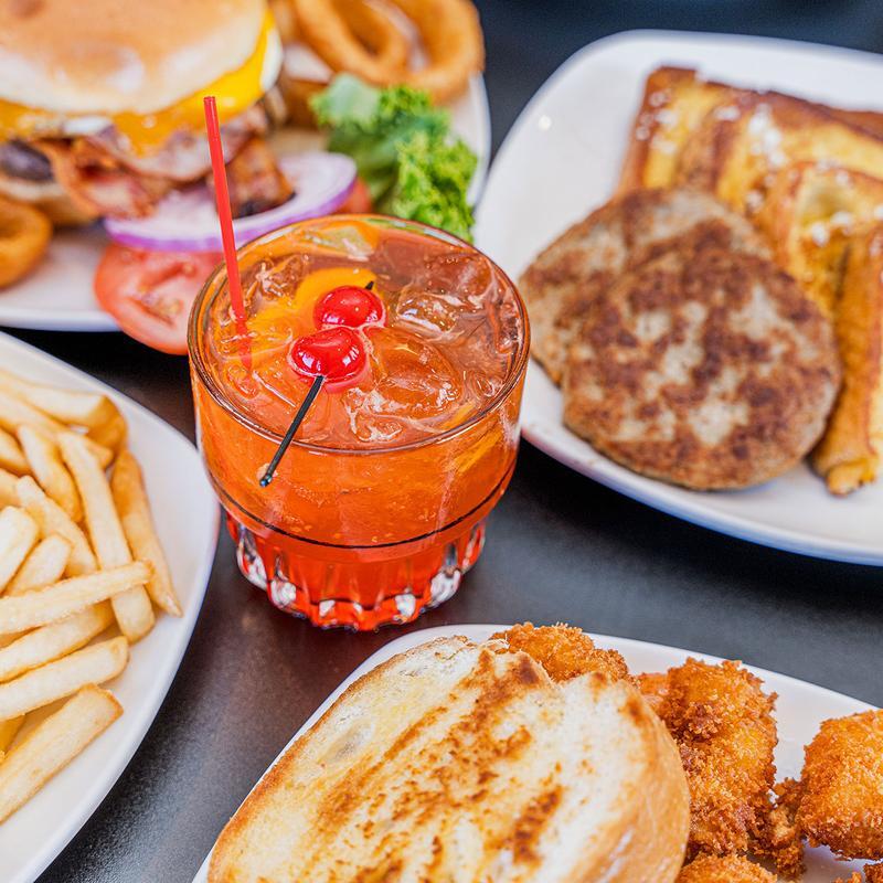  5th Quarter Bar & Grill