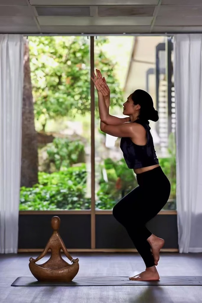  Cai Wei Yoga