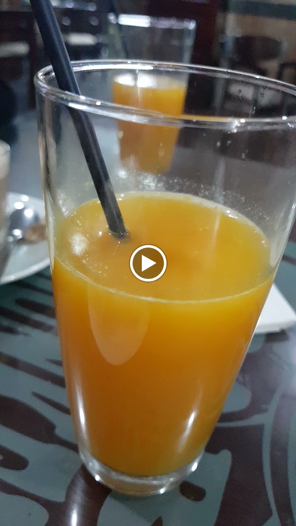Cafeteria El Bunker — Videos