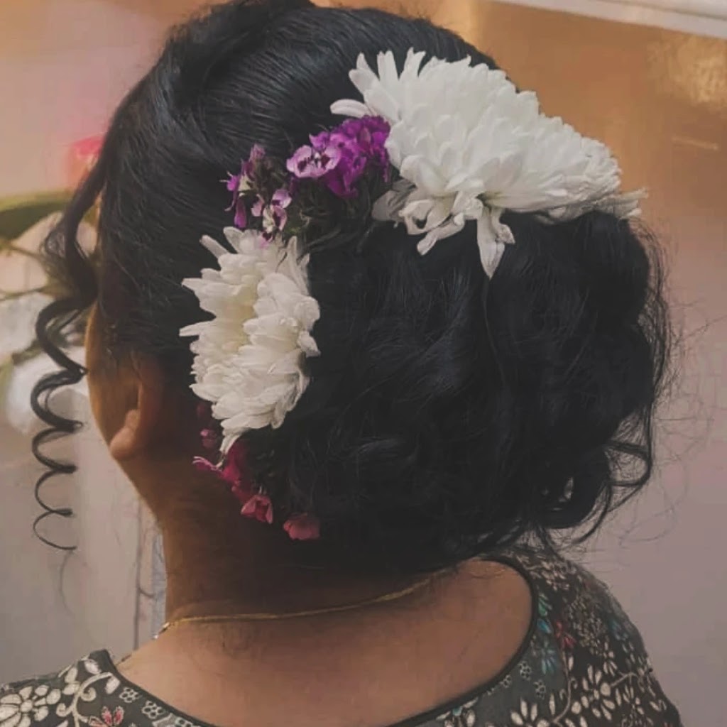 Kavya Beauty Parlour