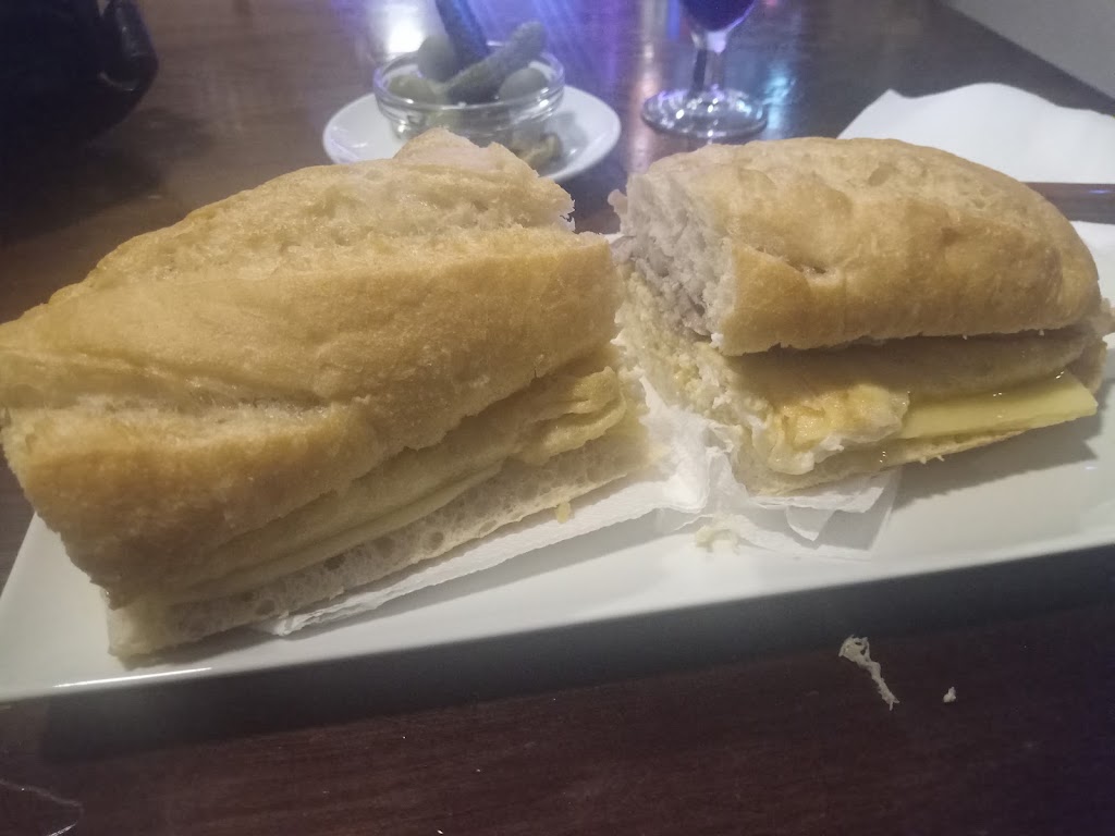 Cafeteria Mocay — Comida y bebida
