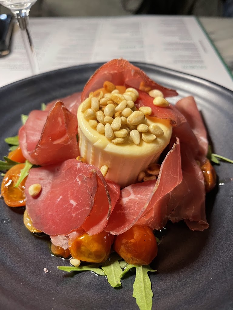 Amalfi Restaurante Alzira — Comida y bebida