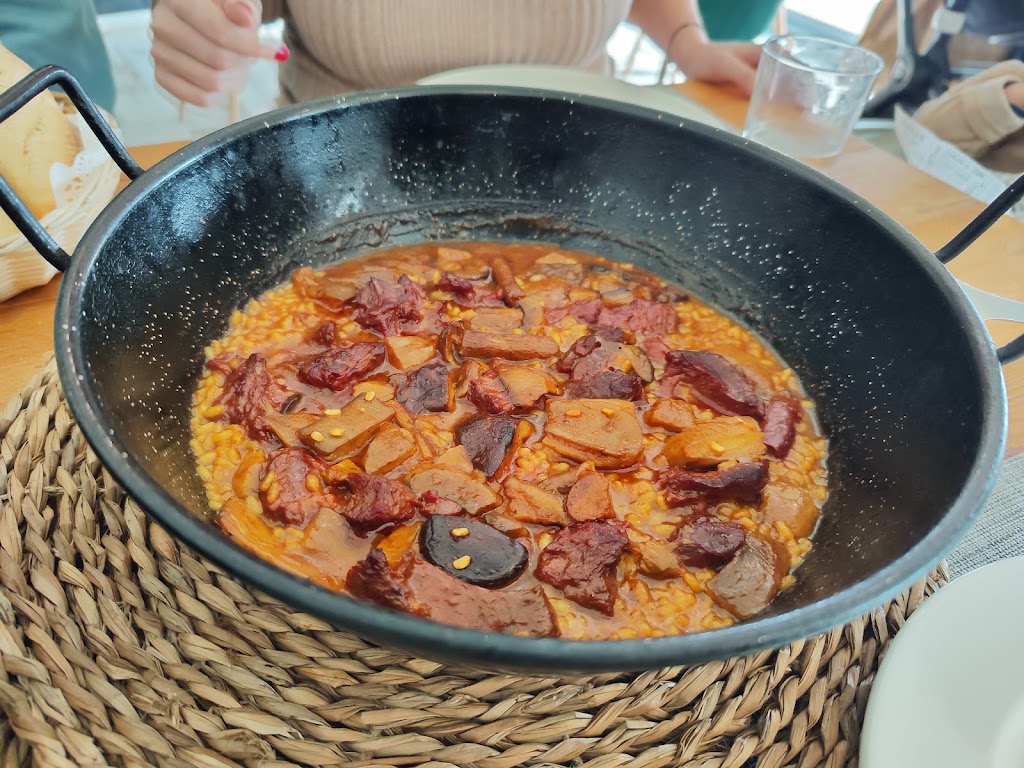 Restaurante DosPunados — Paella