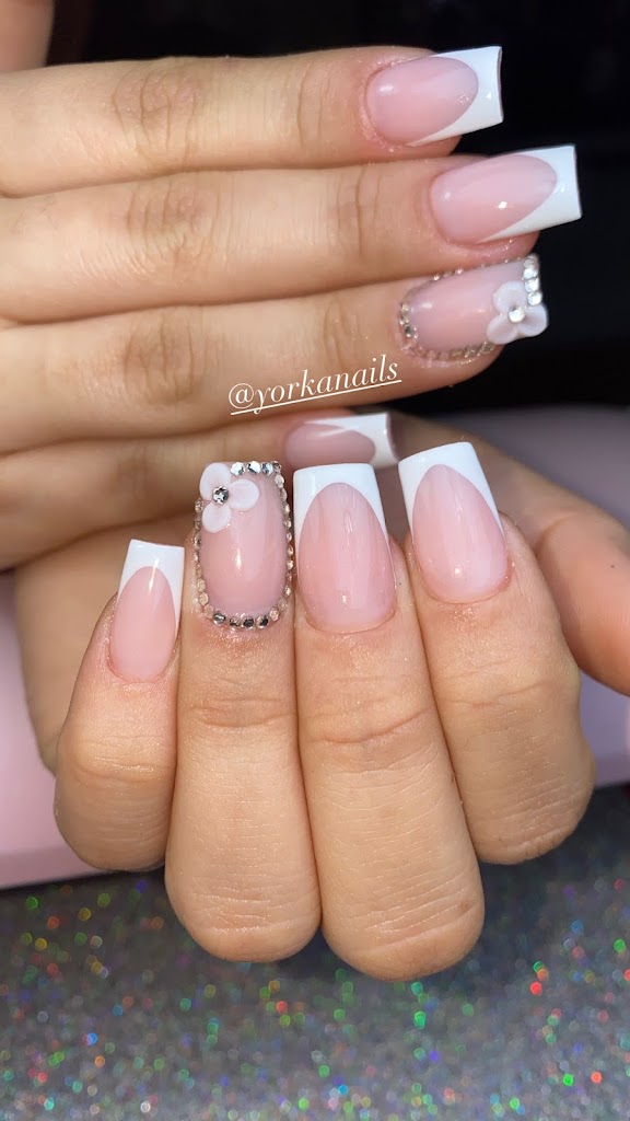 Yorka nails