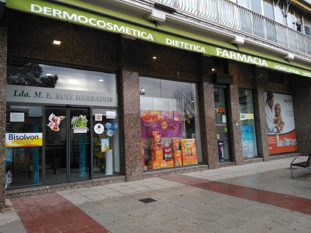 Ruiz Herrador, Ma Esperanza. — Del propietario