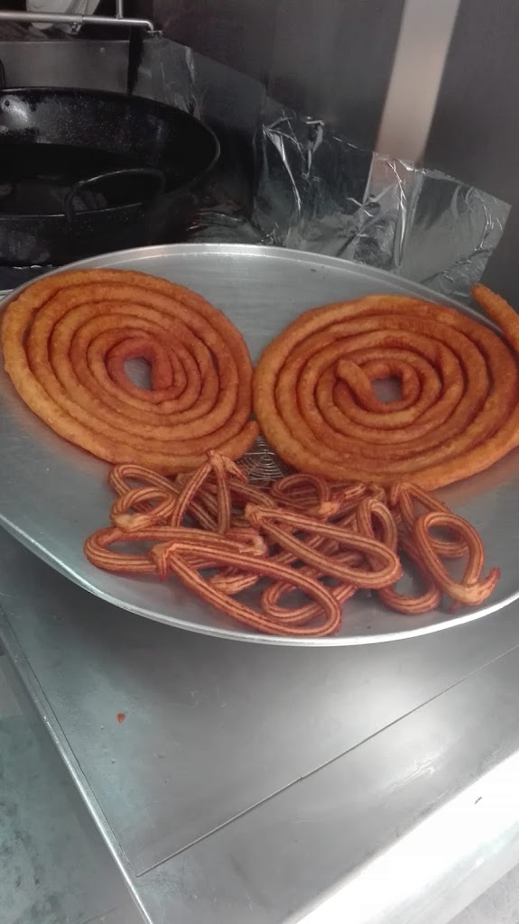 CHURRERIA CAFETERIA DELICIA'S — Comida y bebida
