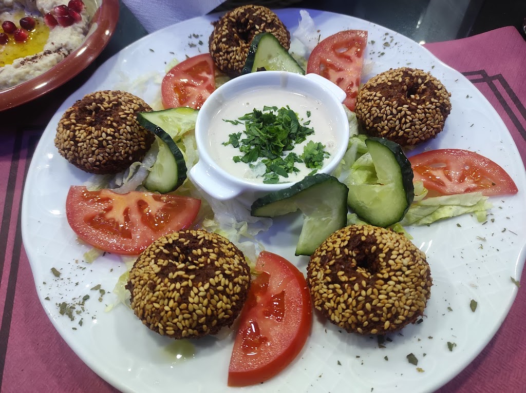 Restaurante El Califa — Comida y bebida