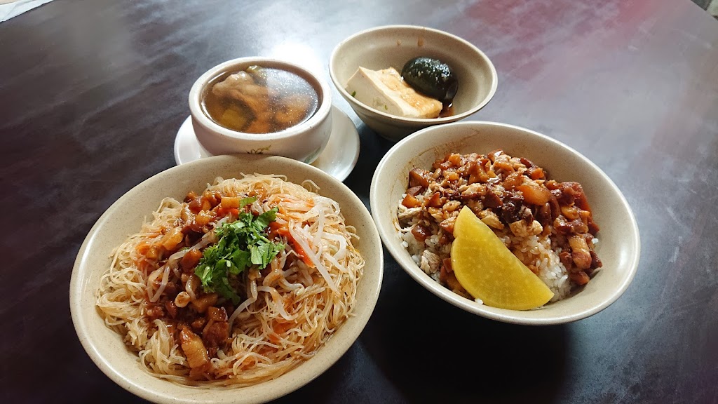 嘉義大鍋湯雞肉飯魯肉飯 的照片