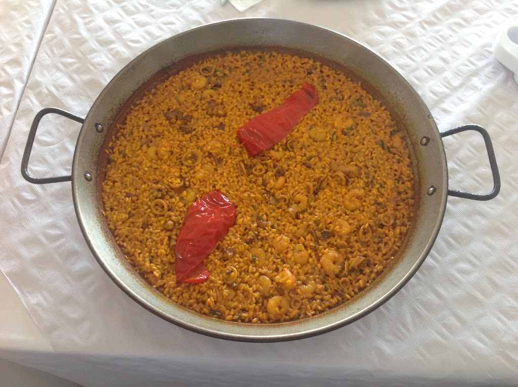 Hotel San Miguel — Comida y bebida