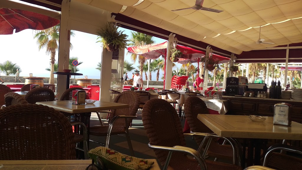 Restaurante Antiguo Meson — Ambiente