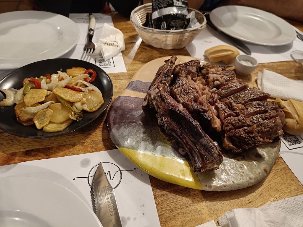 Restaurante Meson Jose Maria — Comida y bebida