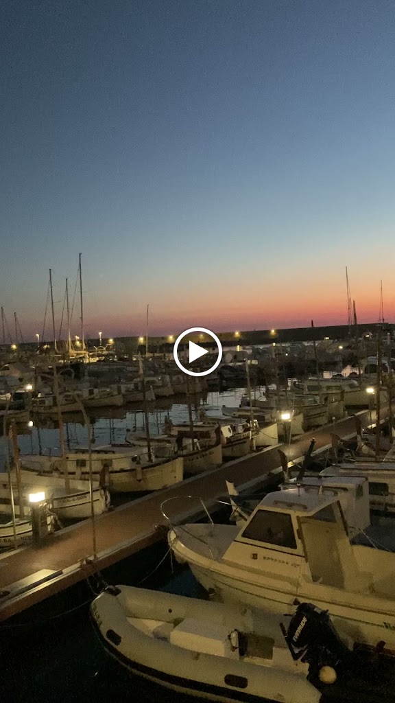 Aparcamiento Club Vela Blanes — Videos