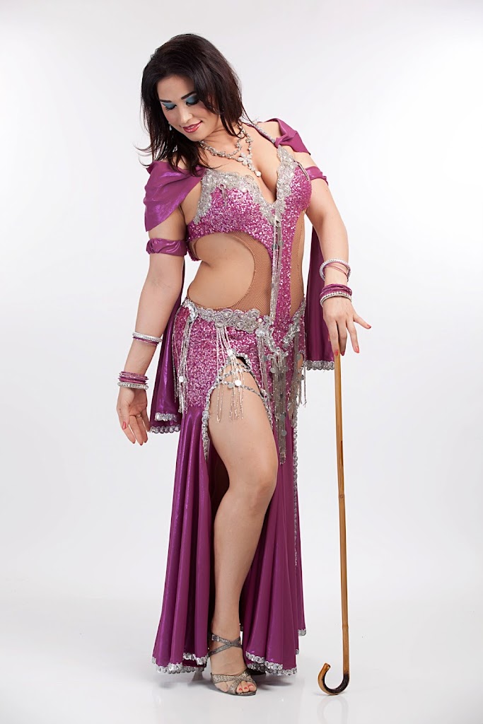  Adriana Belly Dance