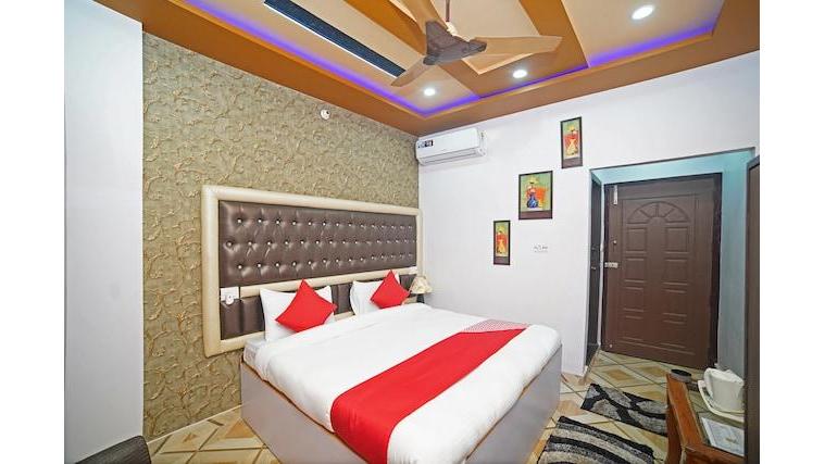 Oyo 36983 Hotel Aasha Laxmi