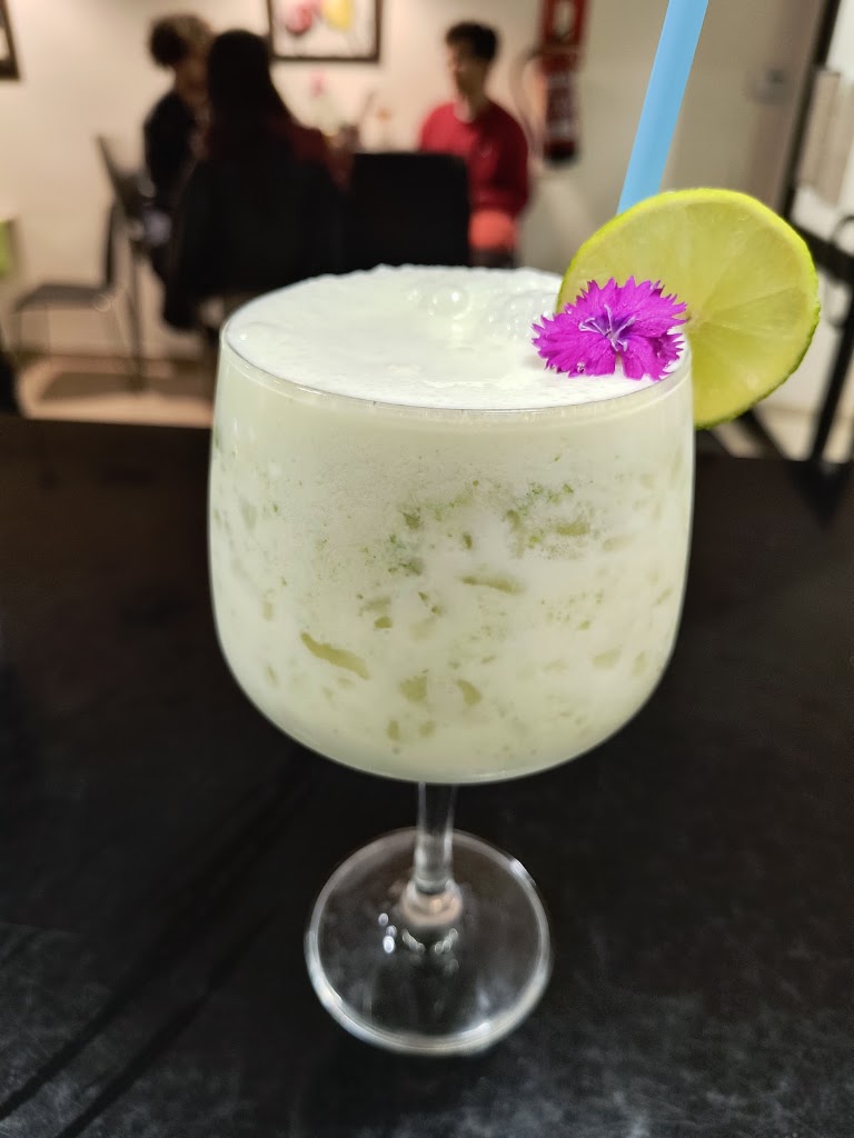 KL Coffee & Cocktail — Zumo
