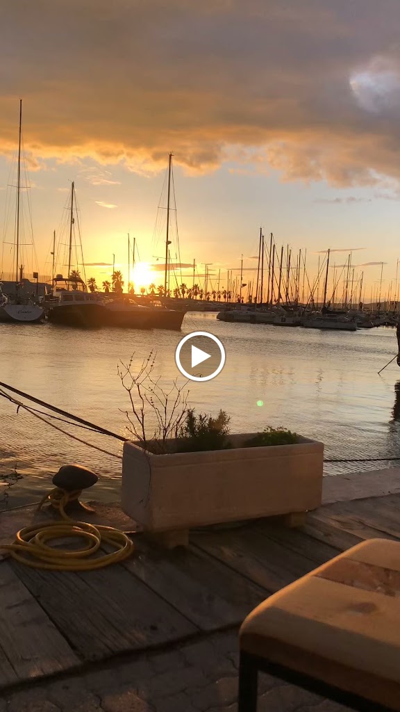 Tropical Club Port Sitges — Videos