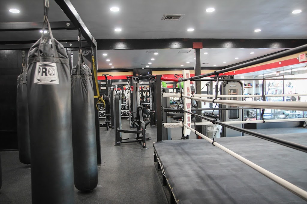  HardWorx Fitness 4th St.