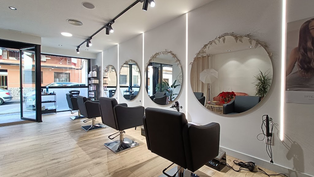 Mara Saez Hair Salon — Peinado