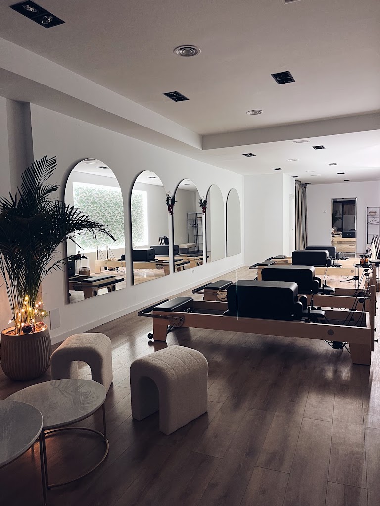 Amore Pilates Studio — Del propietario