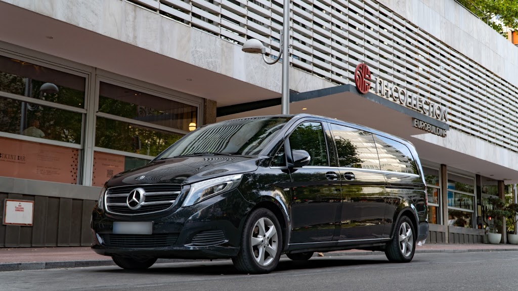 Driver Limousine World Wide