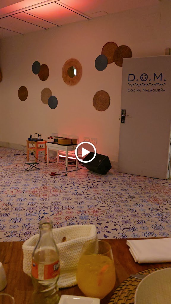 D.O.M. (Denominacion de Origen Malaga) — Ambiente