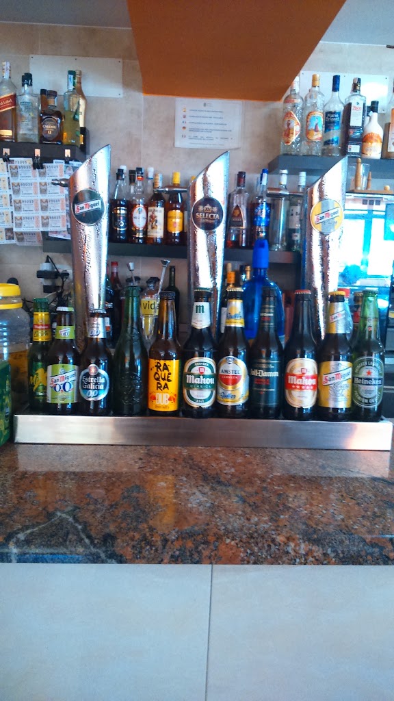Bar Cilio — Comida y bebida