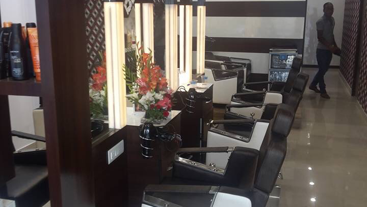 Neelams Young Master Hair Beauty Studio Unisex Salon