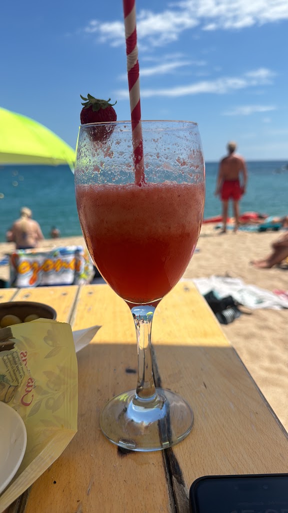 The Swing Beach Club — Comida y bebida