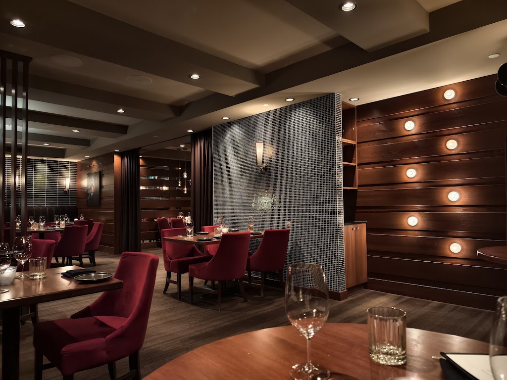 Carver's Steakhouse & Lounge in Saskatoon