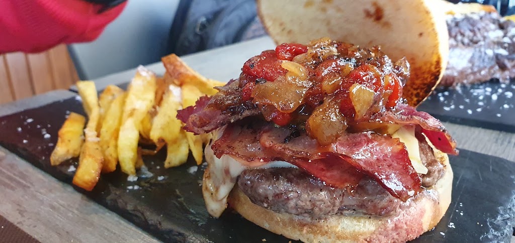Bar La Tabernita — Comida y bebida