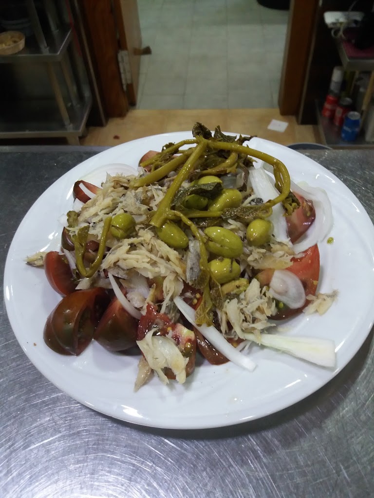 Restaurante EL RAMPA — Comida y bebida