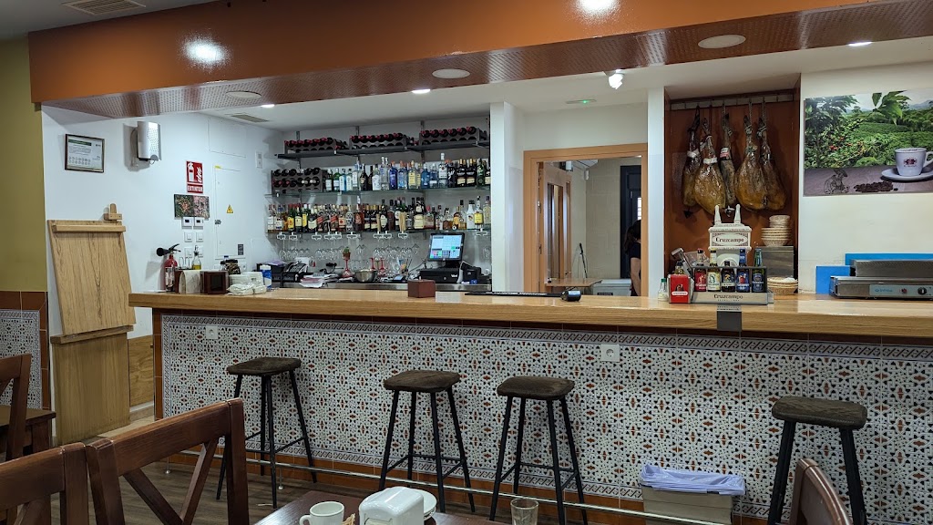 Restaurante La Alcarraza — Ambiente