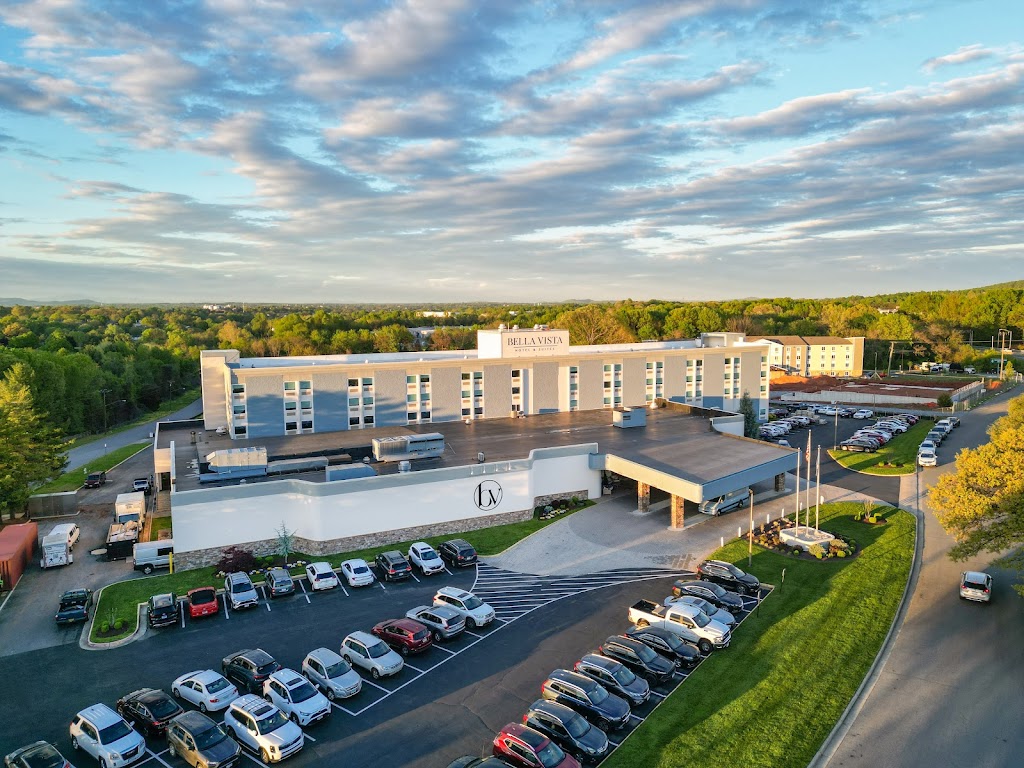 Bella Vista Hotel & Suites Lynchburg - Hotel in Lynchburg , United States of America